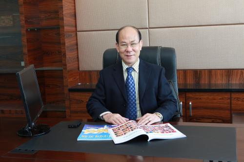 9001cc金沙以诚为本国际集团有限公司董事长陈智刚： 坚守，，，，，9001cc金沙以诚为本国际走向智造